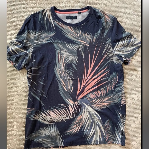 Ted Baker T Shirt - Picture 2 of 2